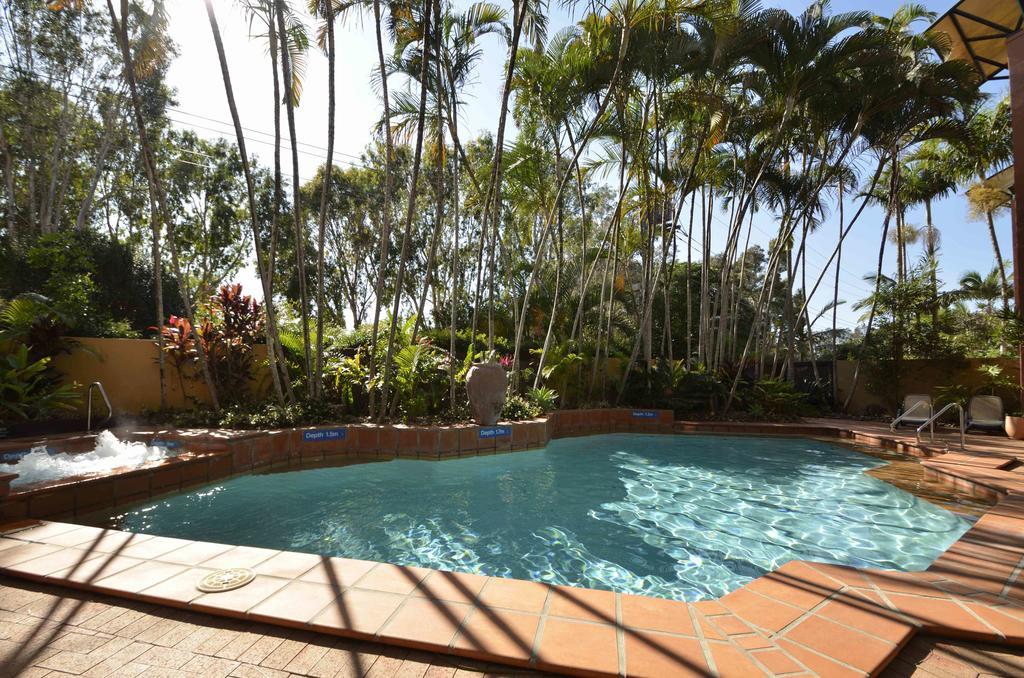 Bermuda Villas Sunshine Coast Exterior photo