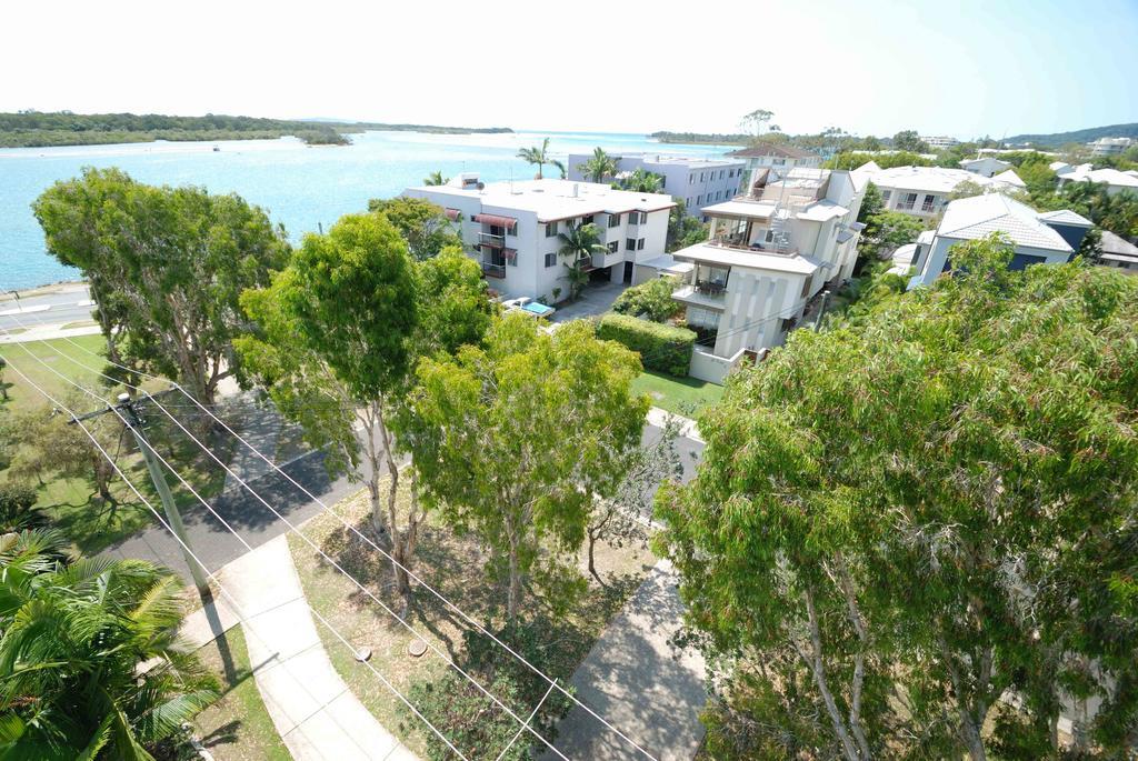 Bermuda Villas Sunshine Coast Exterior photo