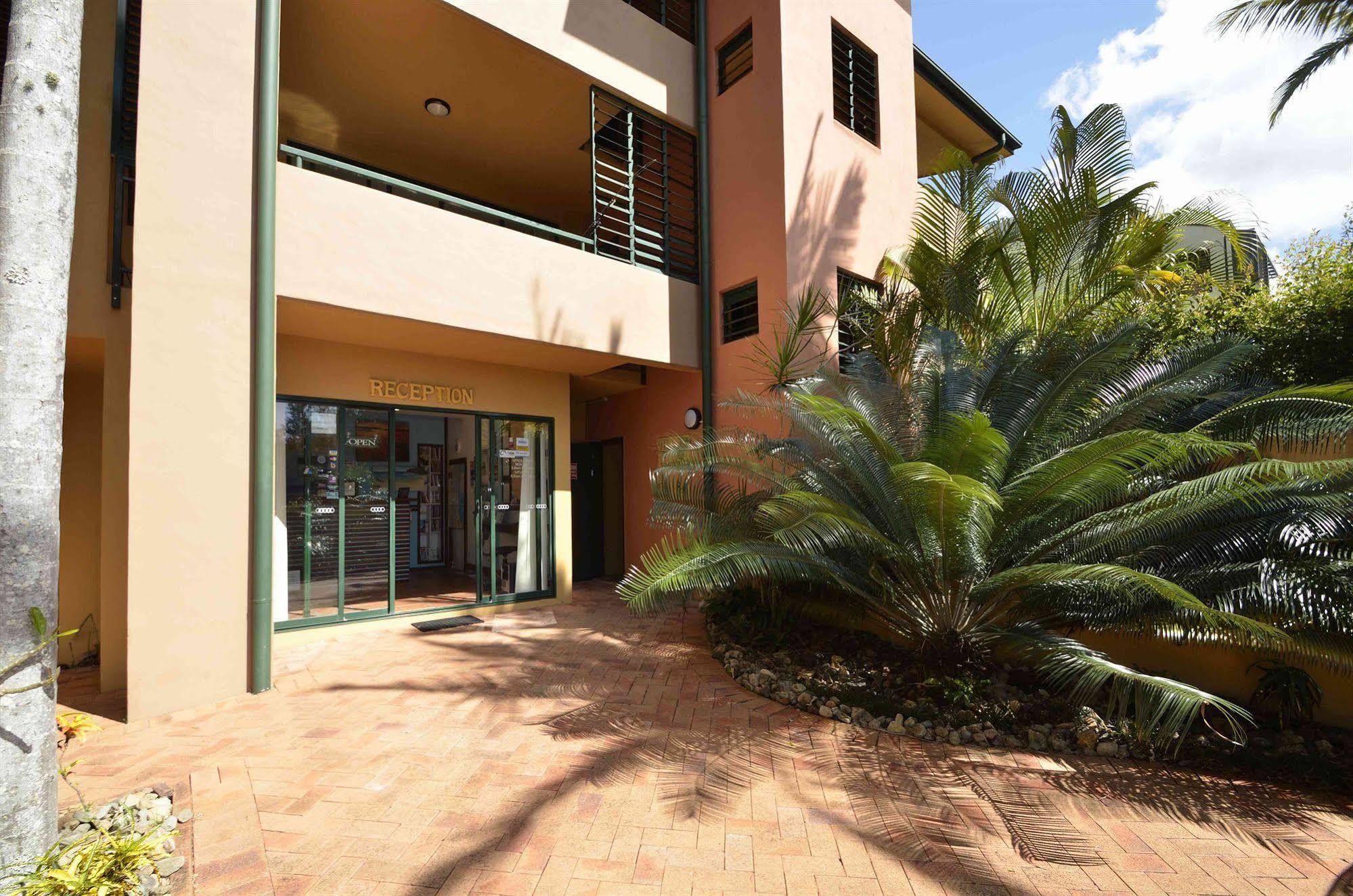 Bermuda Villas Sunshine Coast Exterior photo