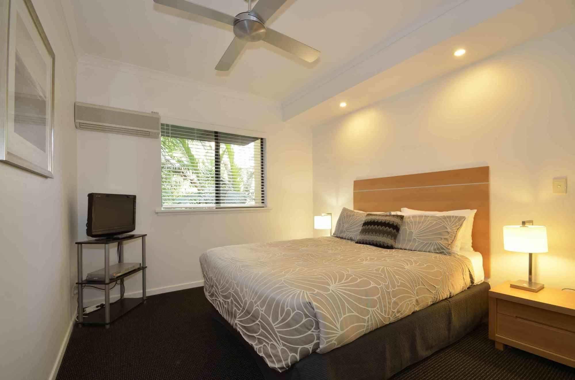 Bermuda Villas Sunshine Coast Exterior photo