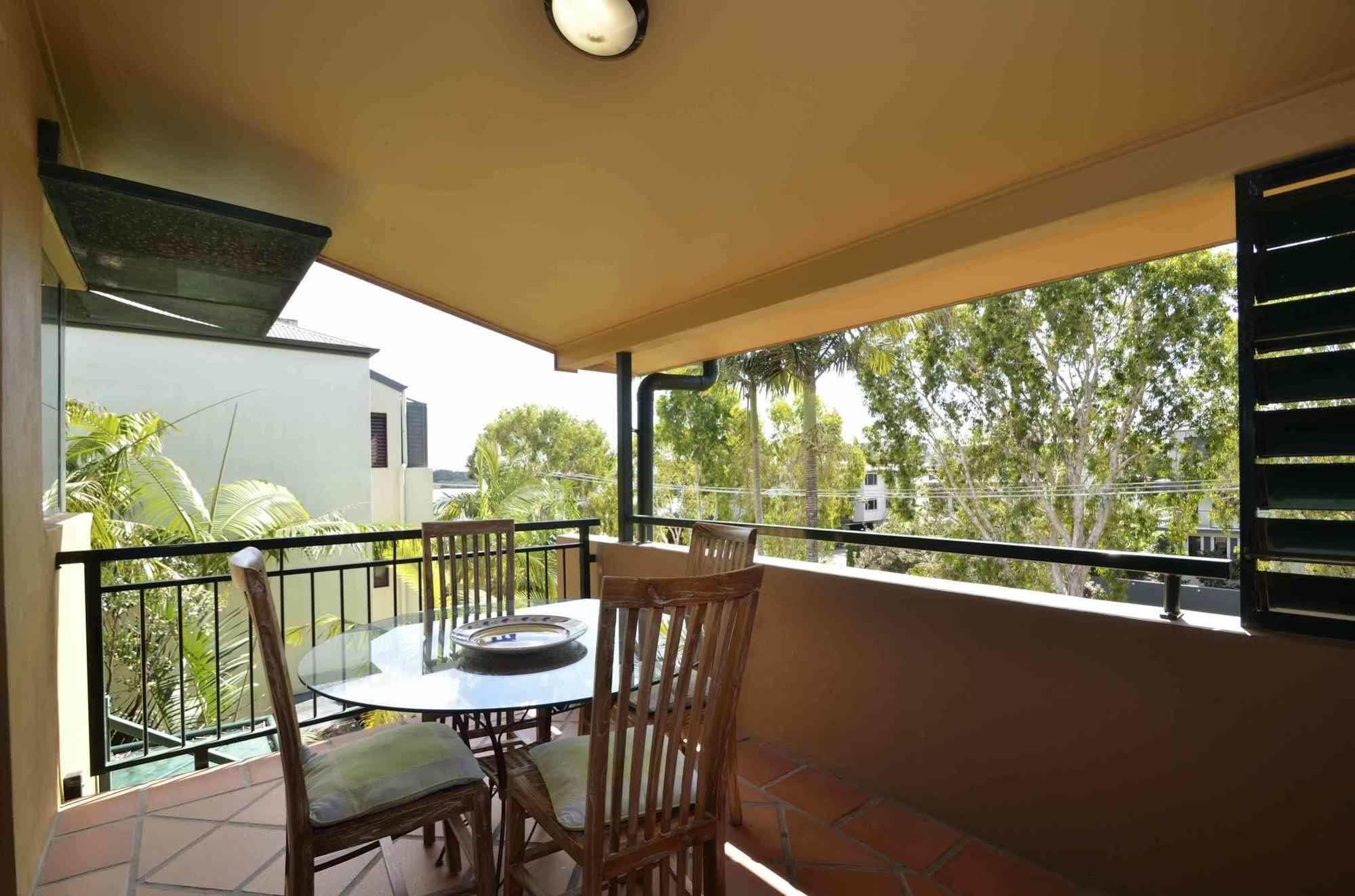 Bermuda Villas Sunshine Coast Exterior photo